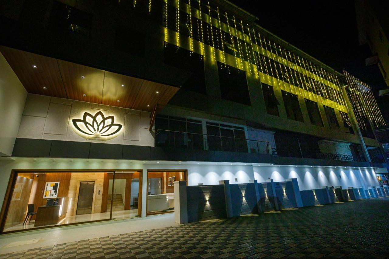 Hotel Laxmi Cityside Mangalore Bagian luar foto